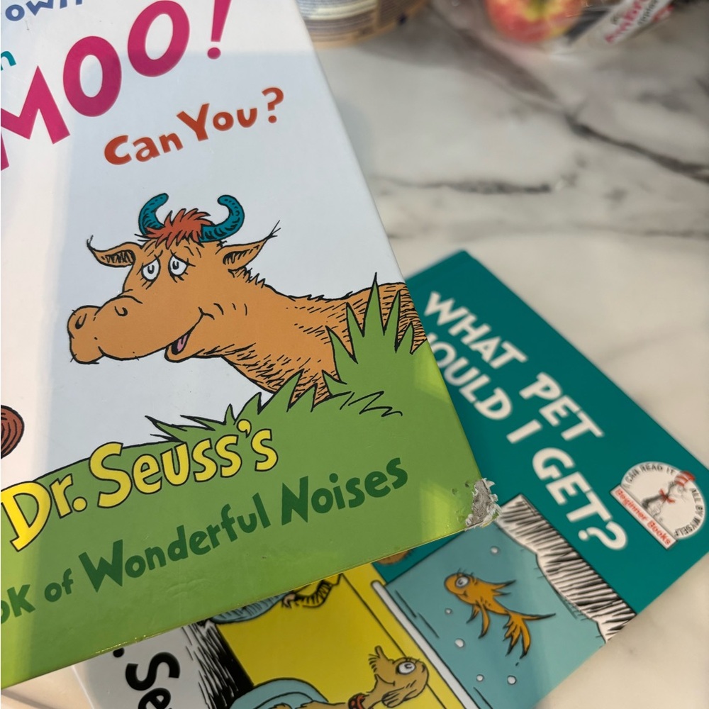 Dr. Seuss Book Collection - Picture 12 of 14